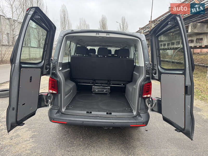 Мінівен Volkswagen Caravelle 2020 в Києві