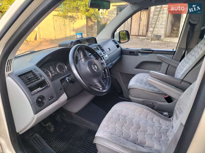 Мінівен Volkswagen Caravelle 2010 в Жовкві фото 11 Мінівен Volkswagen Caravelle 2010 в Жовкві