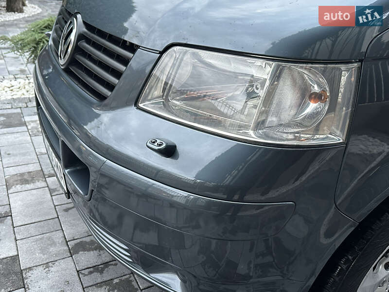 Минивэн Volkswagen Caravelle 2009 в Виноградове