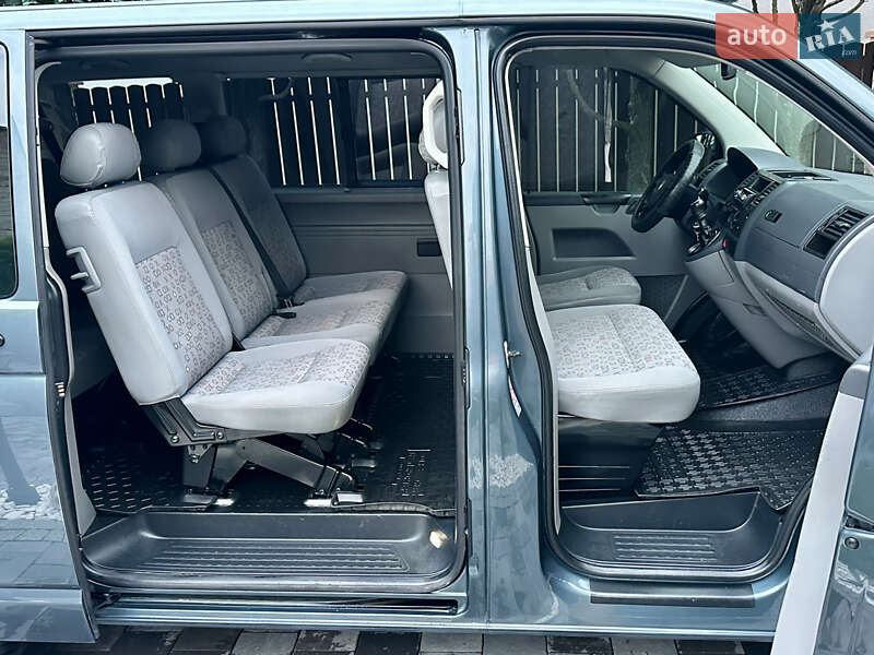 Минивэн Volkswagen Caravelle 2009 в Виноградове