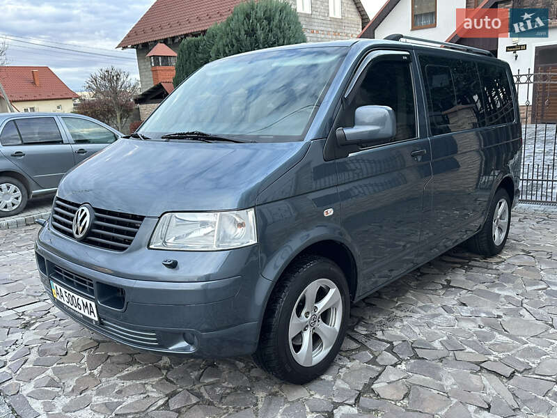 Минивэн Volkswagen Caravelle 2009 в Виноградове