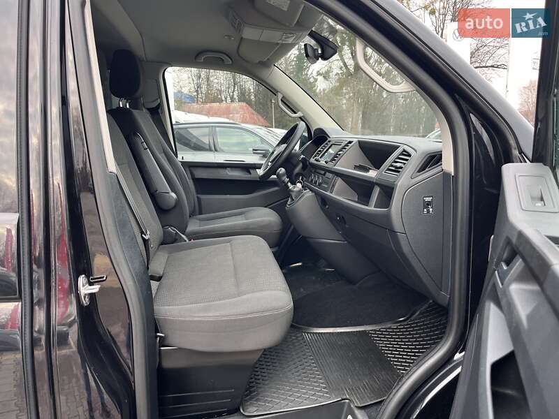 Мінівен Volkswagen Caravelle 2016 в Житомирі