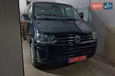 Минивэн Volkswagen Caravelle 2015 в Ровно