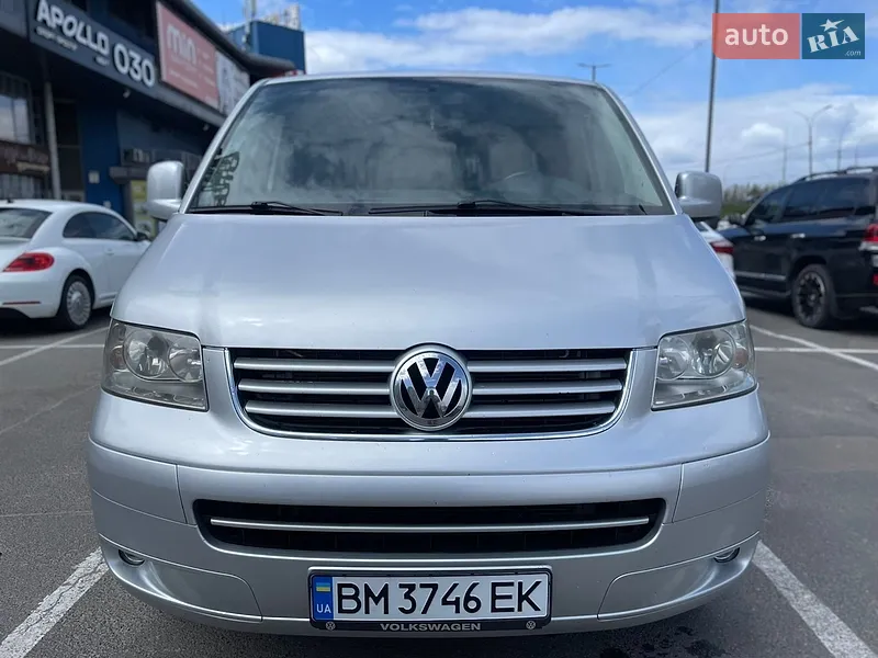 Volkswagen Caravelle