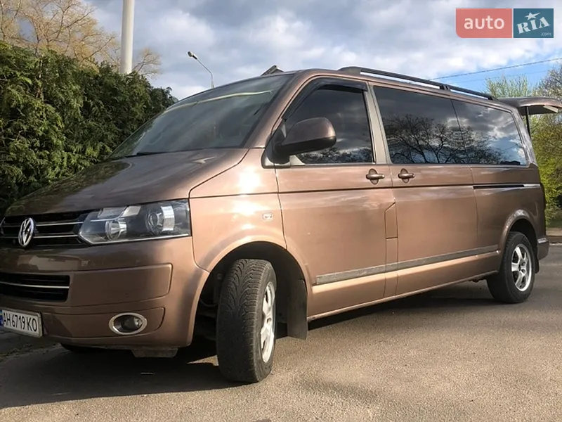 Volkswagen Caravelle
