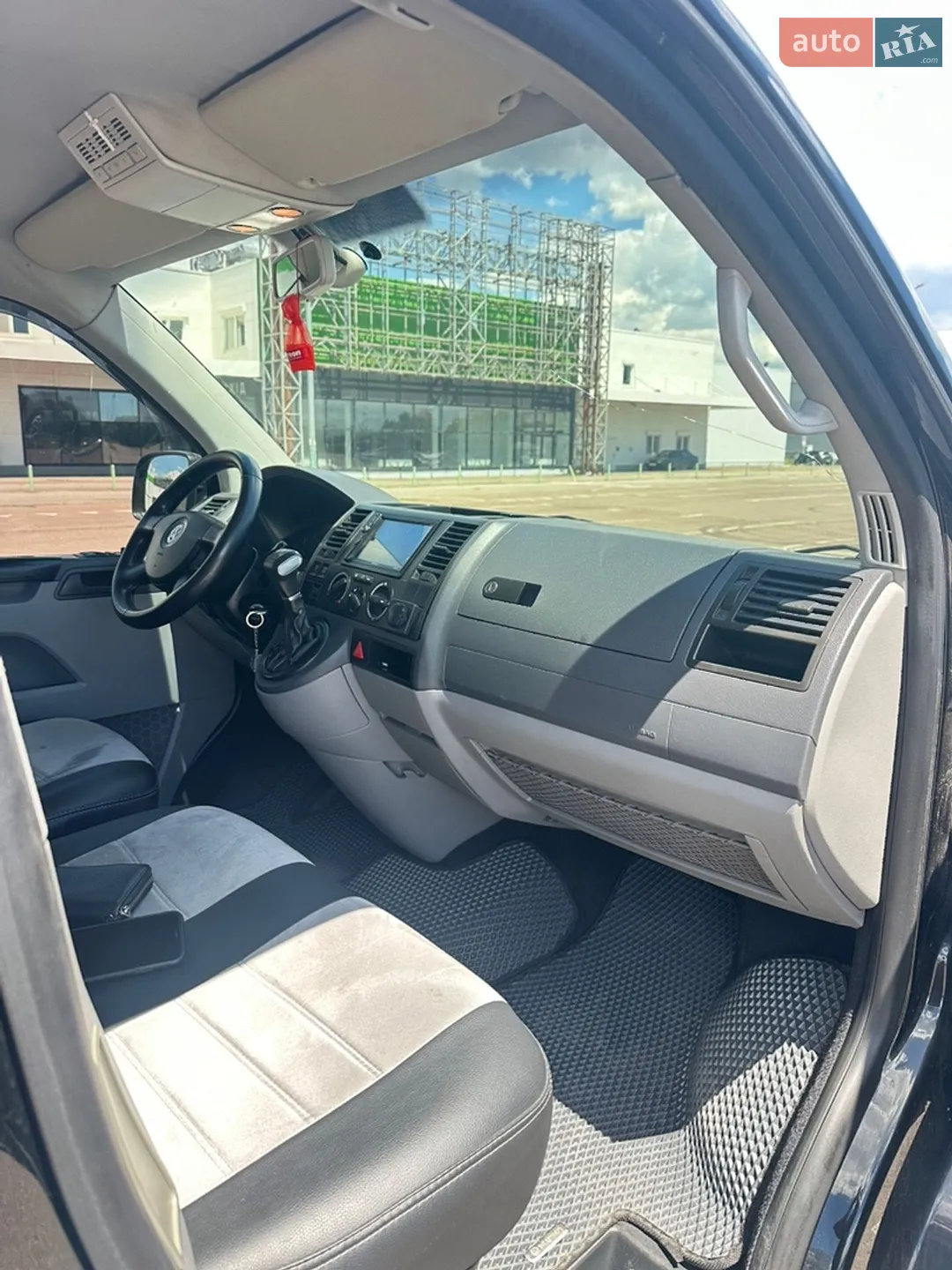 Volkswagen Caravelle 2007 VIN WV2ZZZ7HZ8H004735 фото оголошення 13 з 20