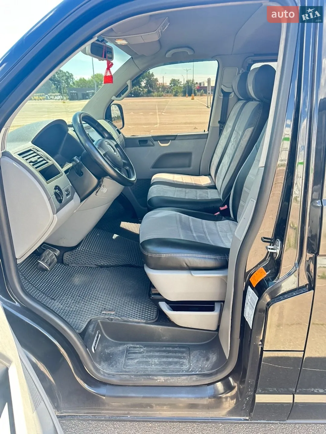 Volkswagen Caravelle 2007 VIN WV2ZZZ7HZ8H004735 фото оголошення 17 з 20