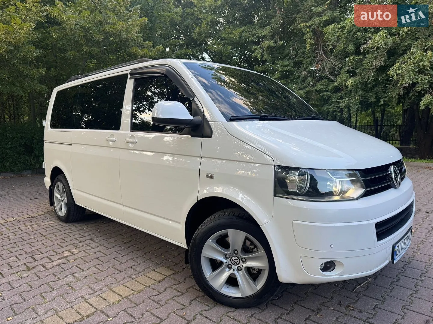 2012 Volkswagen Caravelle - мініатюра 2