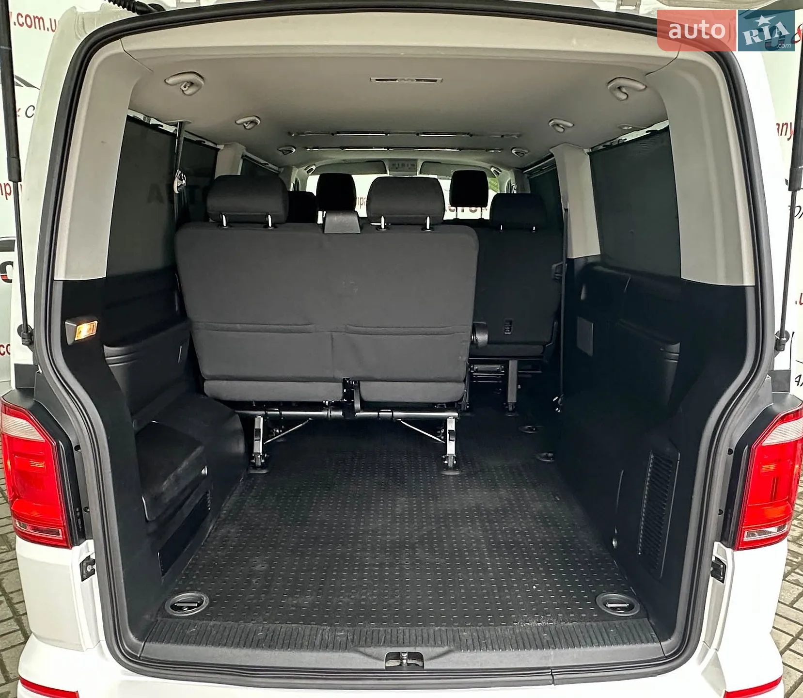 2019 Volkswagen Caravelle - мініатюра 12