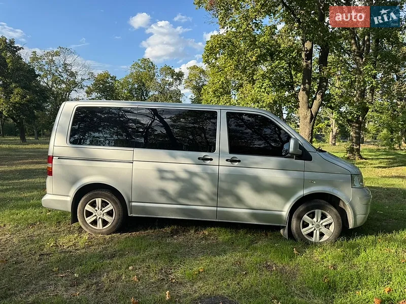 Volkswagen Caravelle