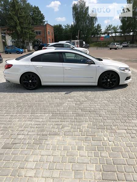 Седан Volkswagen CC / Passat CC 2011 в Львові
