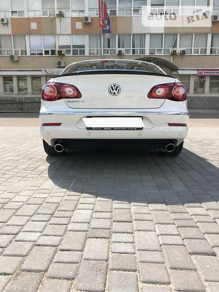 Седан Volkswagen CC / Passat CC 2011 в Львові