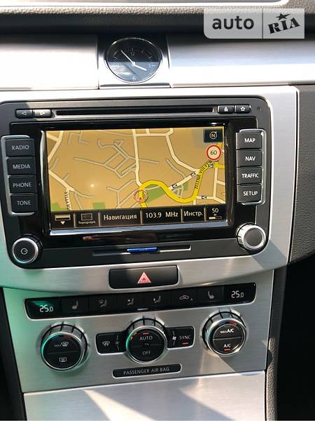 Седан Volkswagen CC / Passat CC 2011 в Львові
