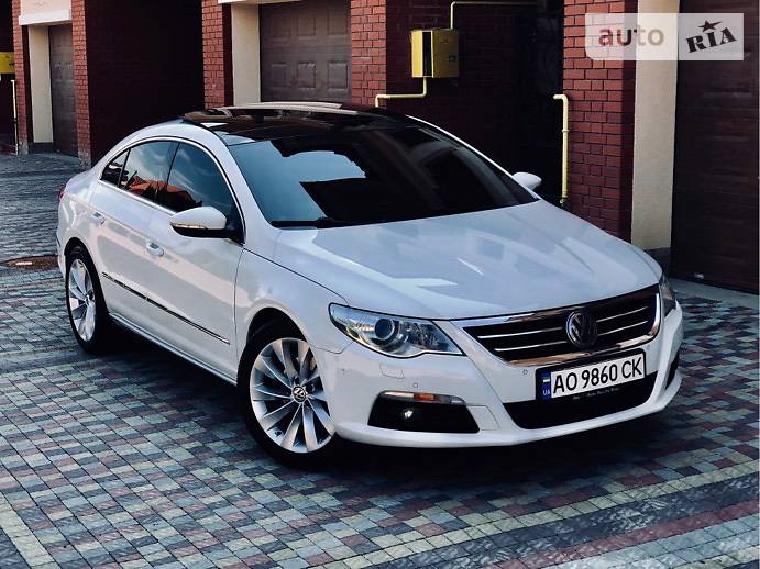 Седан Volkswagen CC / Passat CC 2011 в Ужгороде