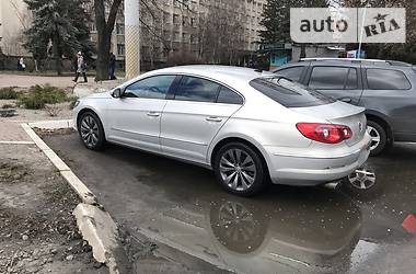 Седан Volkswagen CC / Passat CC 2010 в 