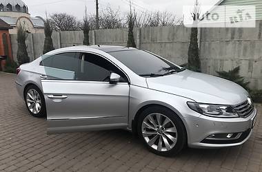 Седан Volkswagen CC / Passat CC 2013 в 