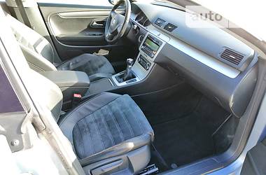 Седан Volkswagen CC / Passat CC 2009 в 