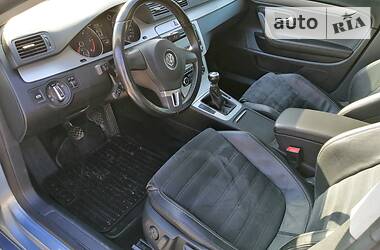 Седан Volkswagen CC / Passat CC 2009 в 