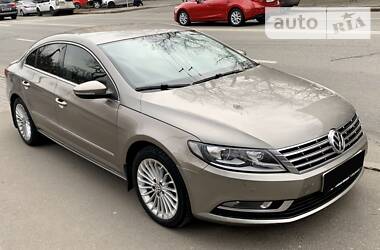 Седан Volkswagen CC / Passat CC 2012 в Киеве