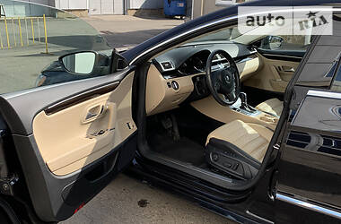 Седан Volkswagen CC / Passat CC 2014 в 