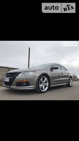 Седан Volkswagen CC / Passat CC 2010 в 