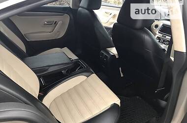Седан Volkswagen CC / Passat CC 2010 в 