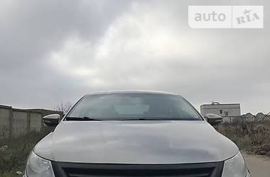 Седан Volkswagen CC / Passat CC 2010 в 
