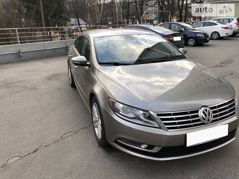 Седан Volkswagen CC / Passat CC 2012 в Херсоні