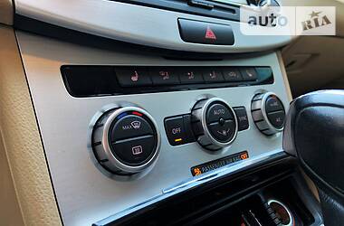 Седан Volkswagen CC / Passat CC 2013 в 