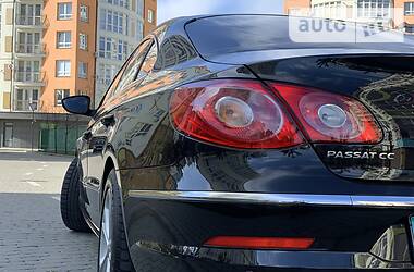 Седан Volkswagen CC / Passat CC 2010 в 