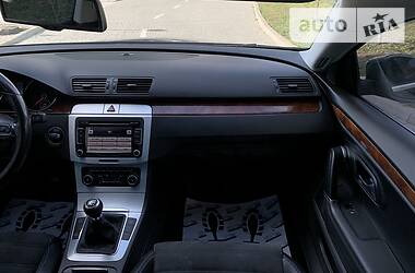 Седан Volkswagen CC / Passat CC 2010 в 