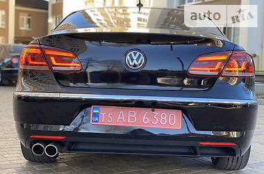 Седан Volkswagen CC / Passat CC 2013 в 