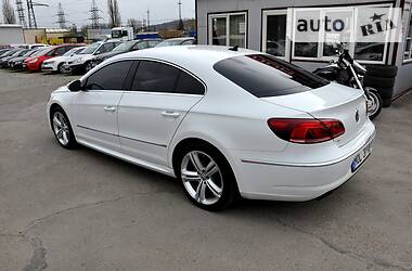 Седан Volkswagen CC / Passat CC 2016 в 