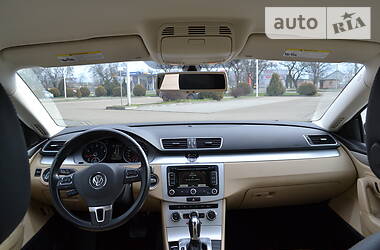 Купе Volkswagen CC / Passat CC 2012 в 