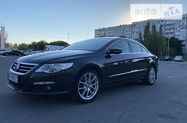Купе Volkswagen CC / Passat CC 2011 в 