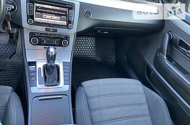 Купе Volkswagen CC / Passat CC 2011 в 