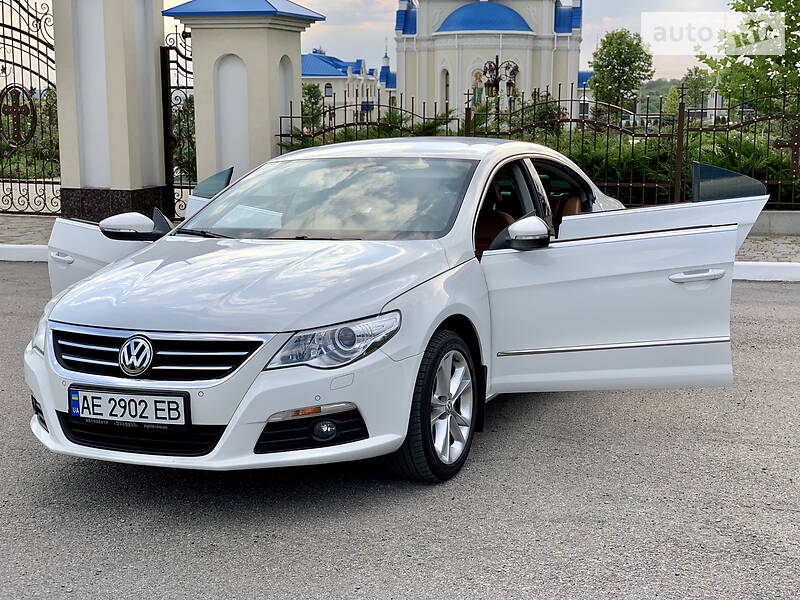 Купе Volkswagen CC / Passat CC 2012 в Дніпрі
