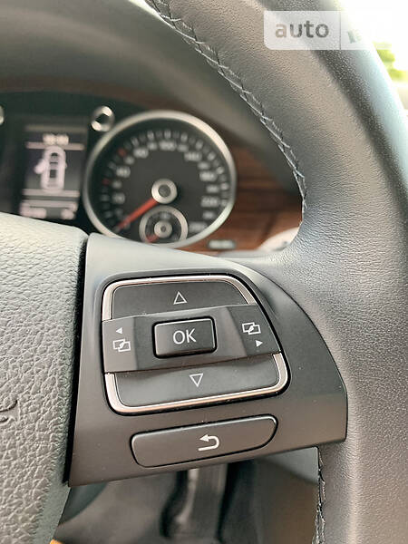 Купе Volkswagen CC / Passat CC 2012 в Дніпрі
