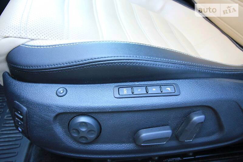 Седан Volkswagen CC / Passat CC 2012 в Черновцах