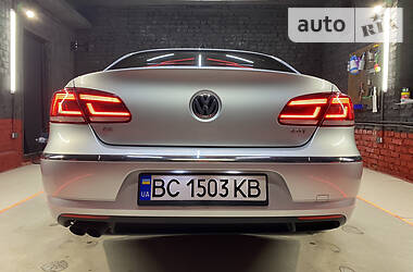 Седан Volkswagen CC / Passat CC 2014 в Львове