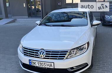 Седан Volkswagen CC / Passat CC 2012 в 