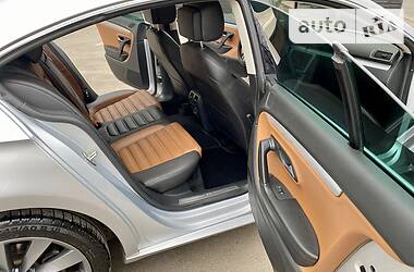 Седан Volkswagen CC / Passat CC 2012 в 