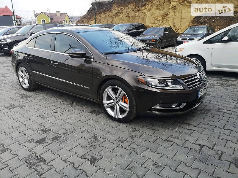 Седан Volkswagen CC / Passat CC 2012 в Черновцах