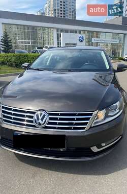 Седан Volkswagen CC / Passat CC 2013 в 