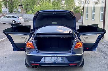 Седан Volkswagen CC / Passat CC 2013 в 