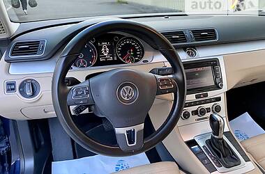 Седан Volkswagen CC / Passat CC 2013 в 