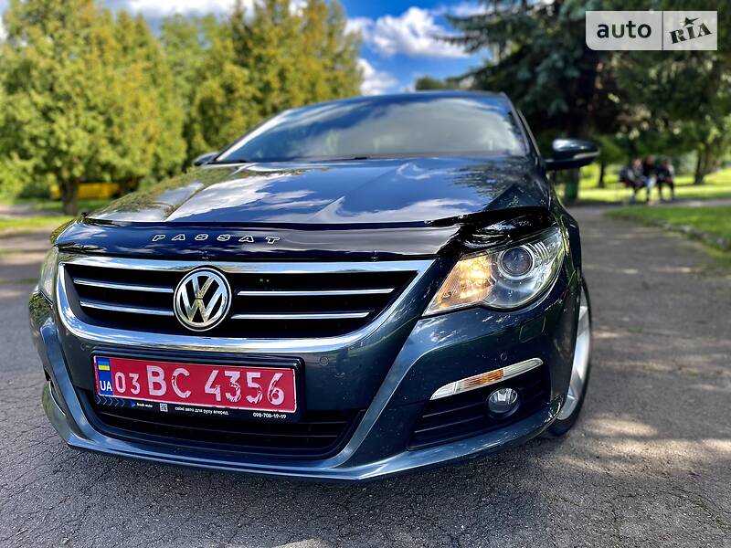 Седан Volkswagen CC / Passat CC 2011 в Ровно