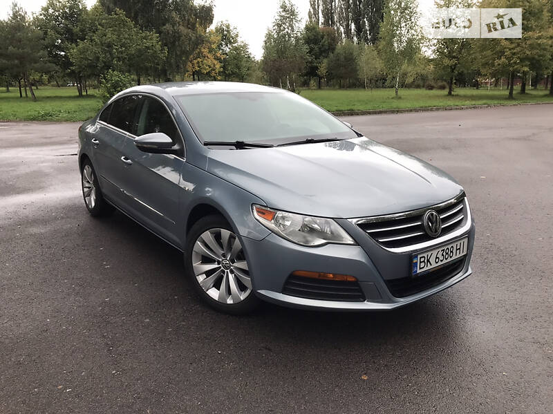 Седан Volkswagen CC / Passat CC 2011 в Ровно