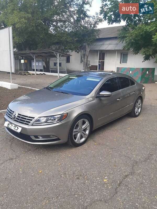 Купе Volkswagen CC / Passat CC 2012 в Черкассах