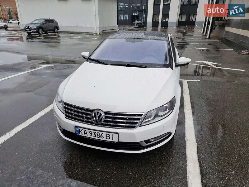 Седан Volkswagen CC / Passat CC 2012 в Киеве